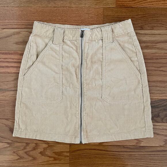 Y2K Preppy Hollister Corduroy Mini Skirt Tan Ultra High Rise Sz 5 Casual Basic - Picture 1 of 8